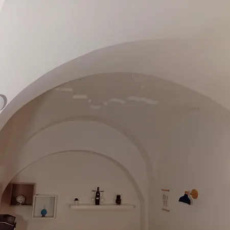 Cv Mira House Putignano