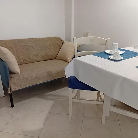 Apartment Cv Mira House *