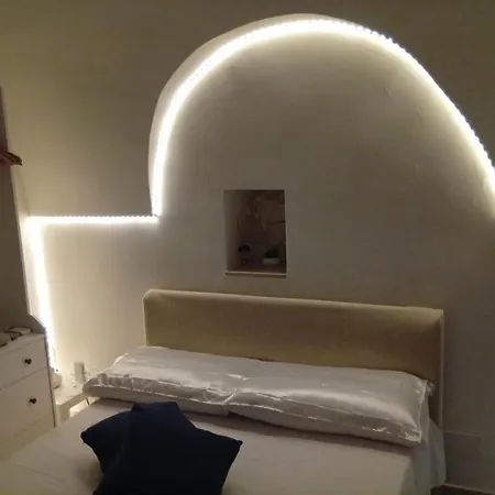 Cv Mira House